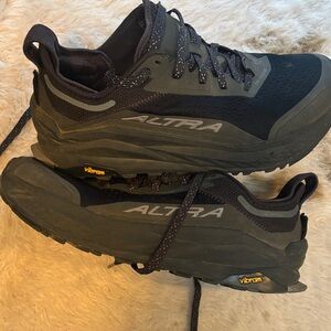 Altra Men's Black and Olive Green Trail Runners